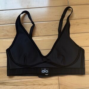 ALO Airlift Line Up Sports Bra - Black